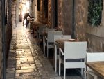 Outdoor dining in Croatia. Photo credit: Gerald Smetana