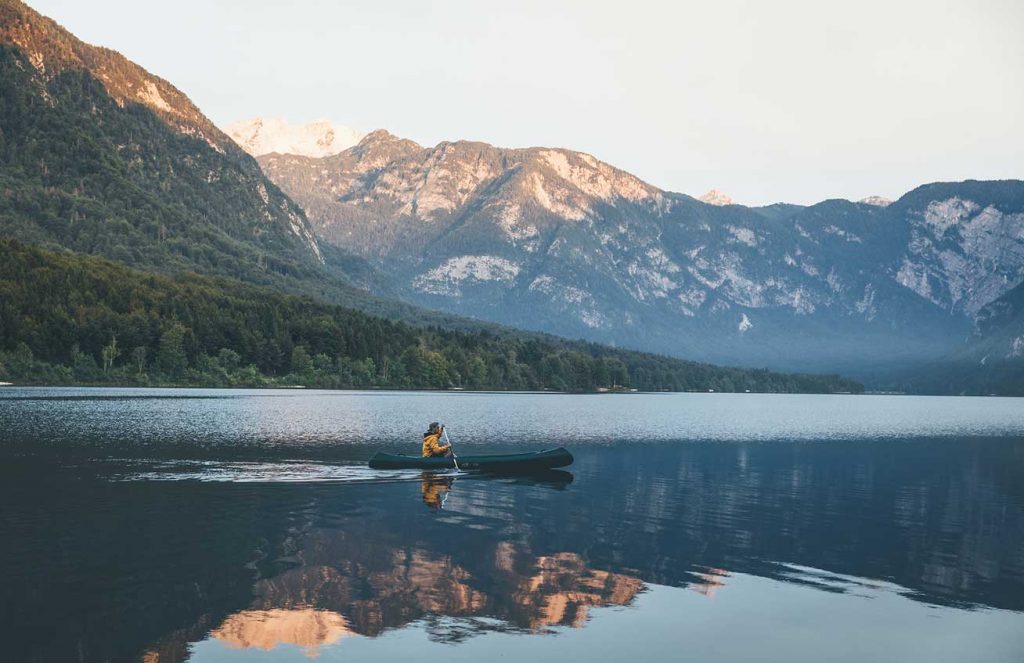 Kayaking on Lake Bohinj, Slovenia. Photo credit: Daniel Ernst / www.slovenia.info